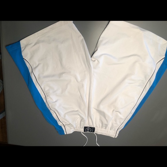 Men’s under armour shorts - Picture 2 of 2